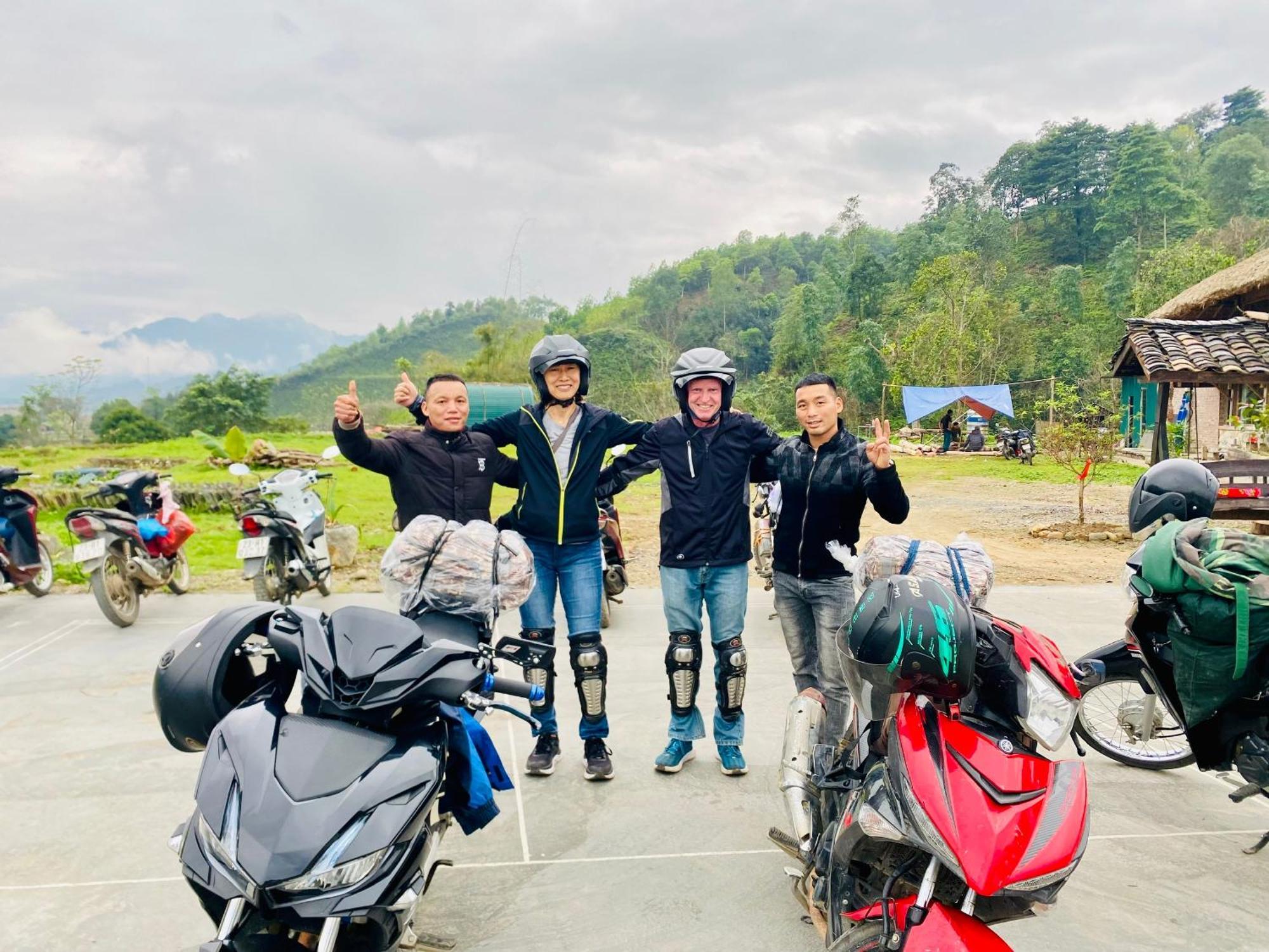 Ban Bang Ecolodge Tours & Motorbike Rental ห่าซาง ภายนอก รูปภาพ